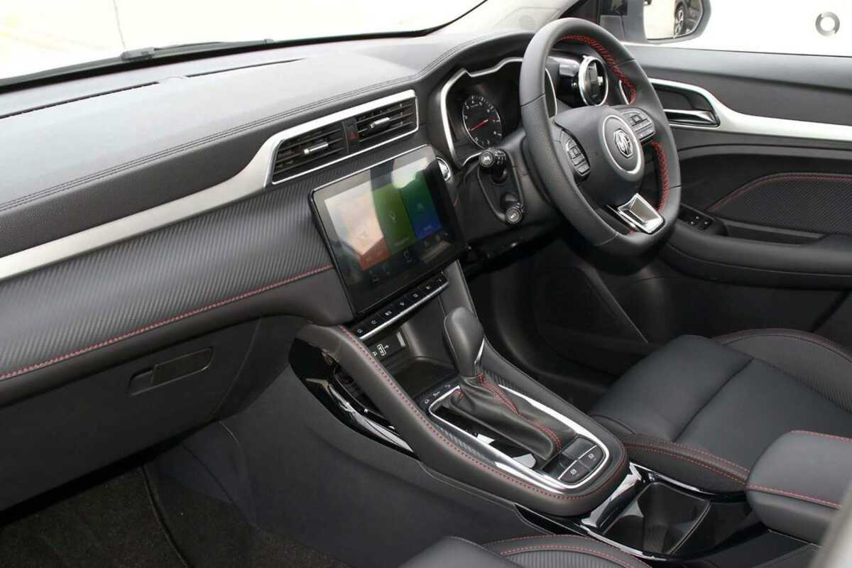 2023 MG ZST Excite S13