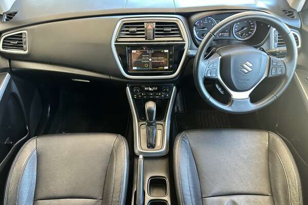 2018 Suzuki S-cross TURBO JY