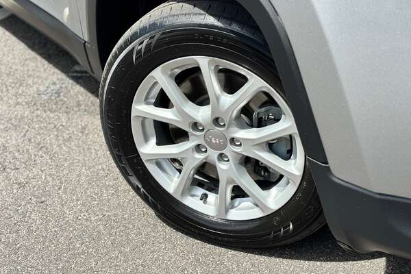 2015 Jeep Cherokee LONGITUDE KL MY15