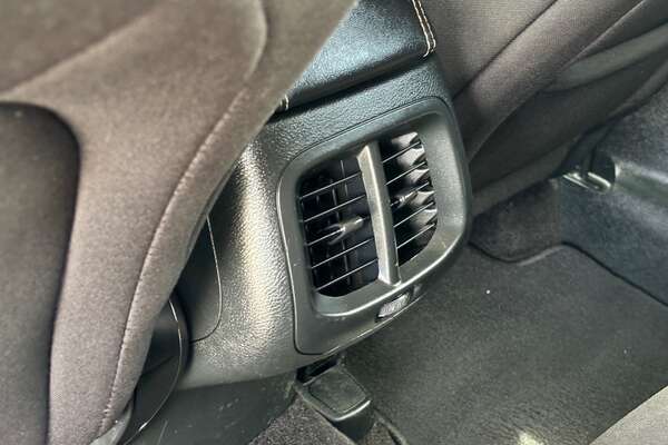 2015 Jeep Cherokee LONGITUDE KL MY15