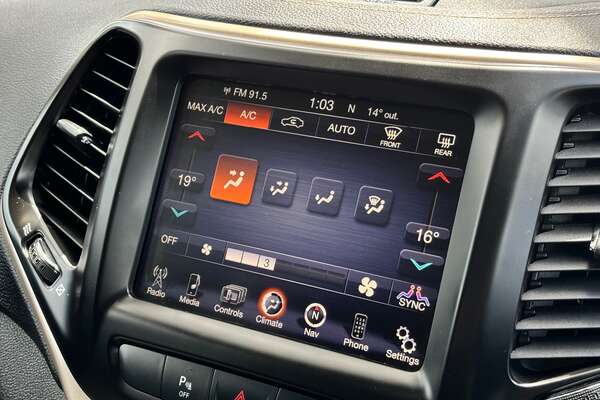 2015 Jeep Cherokee LONGITUDE KL MY15