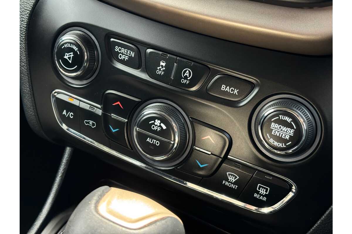 2015 Jeep Cherokee LONGITUDE KL MY15