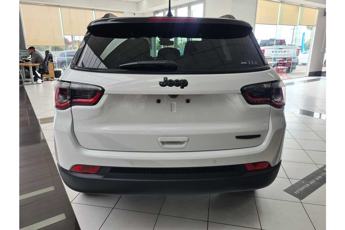 2023 Jeep Compass Night Eagle M6
