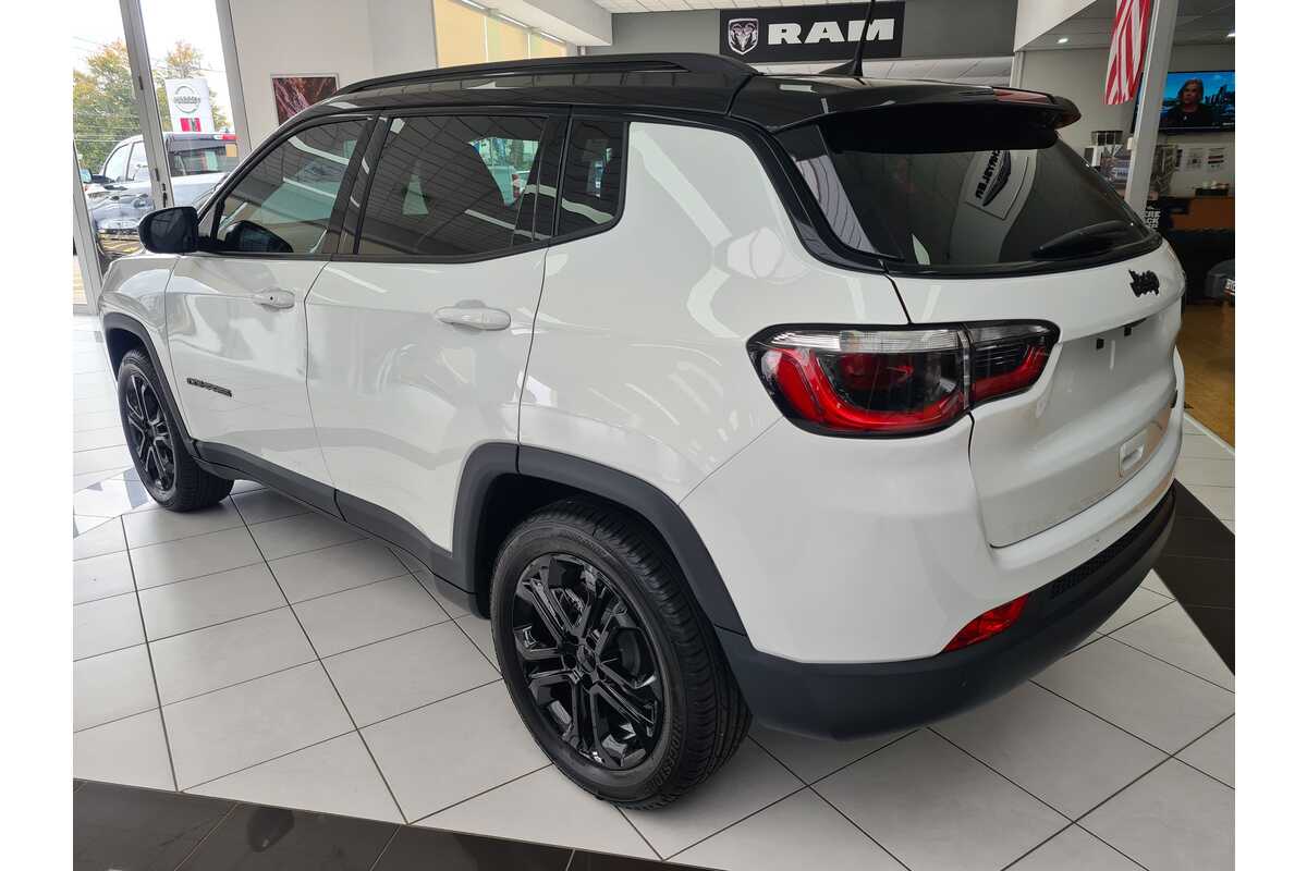 2023 Jeep Compass Night Eagle M6