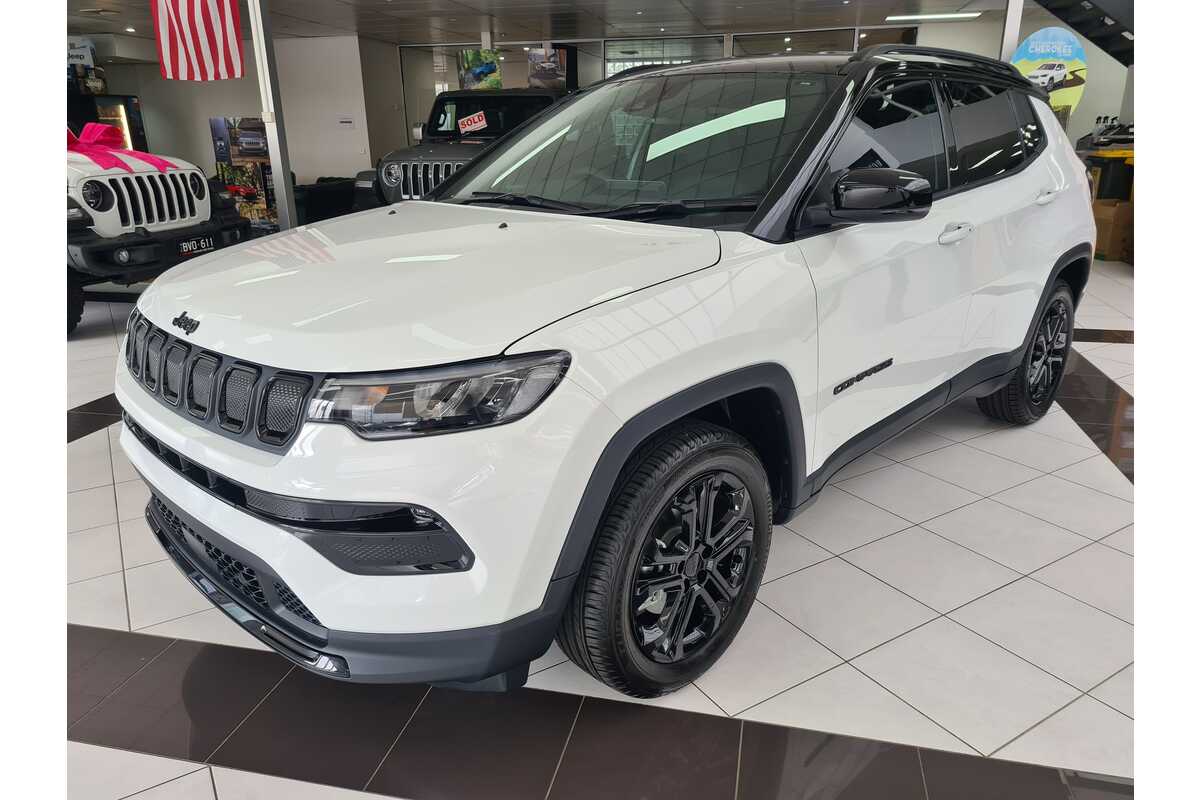 2023 Jeep Compass Night Eagle M6