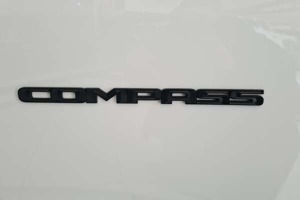 2023 Jeep Compass Night Eagle M6