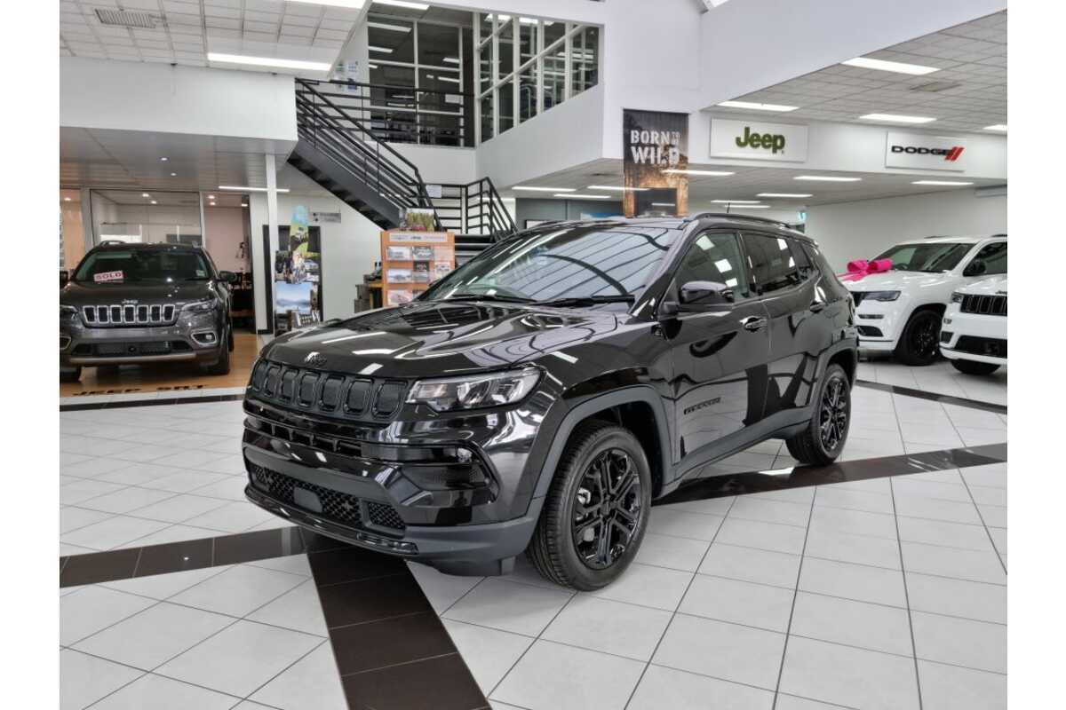 2023 Jeep Compass Night Eagle M6