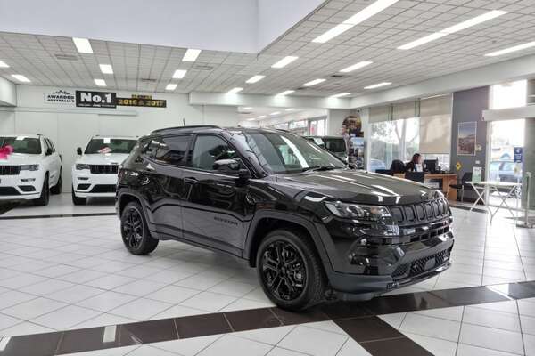 2023 Jeep Compass Night Eagle M6
