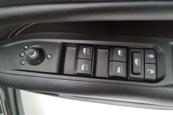 2023 Jeep Compass Night Eagle M6