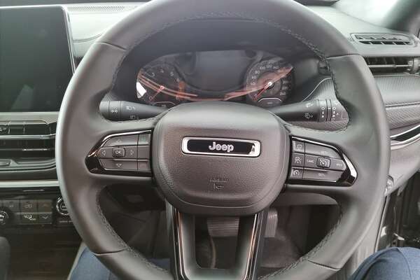 2023 Jeep Compass Night Eagle M6
