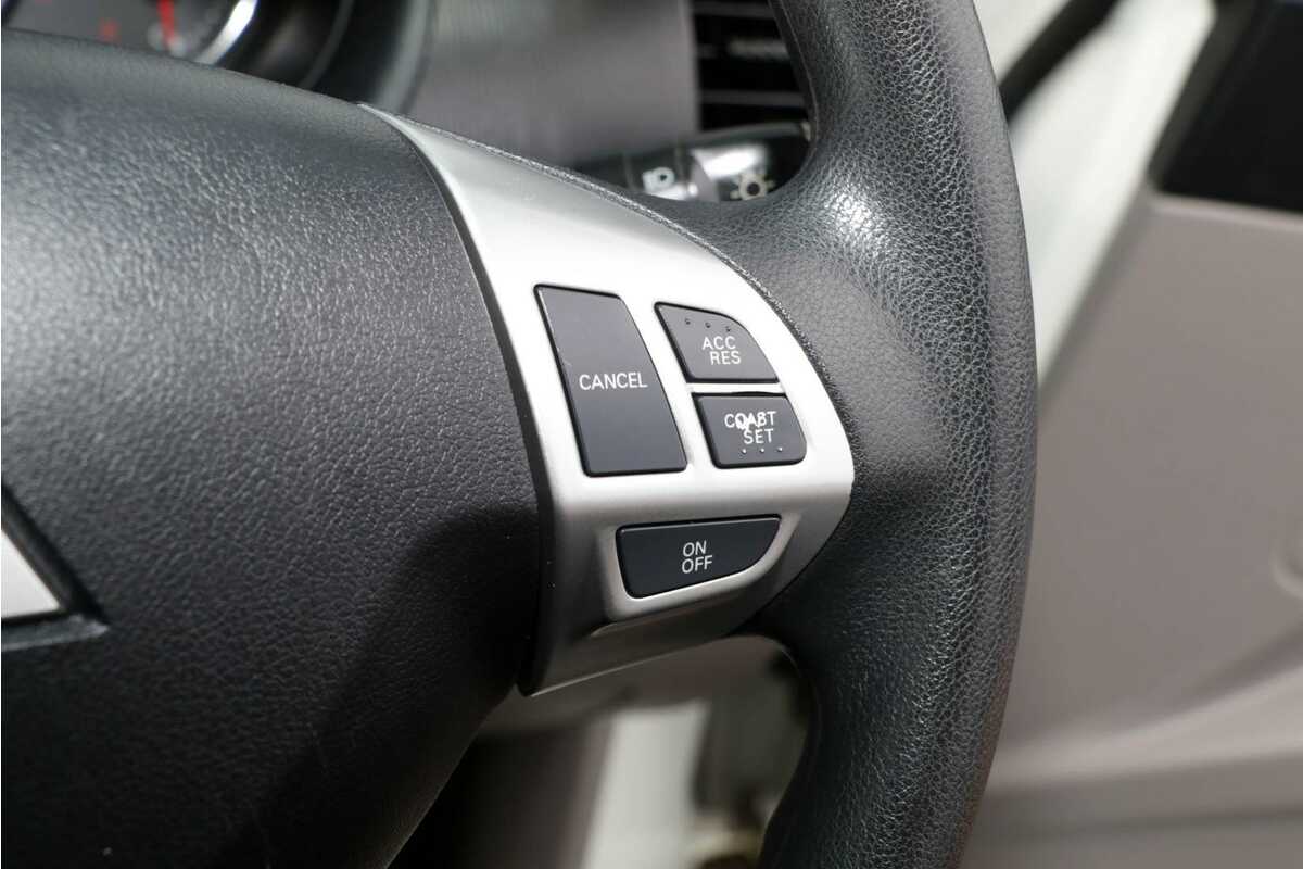2012 Mitsubishi Challenger  PB