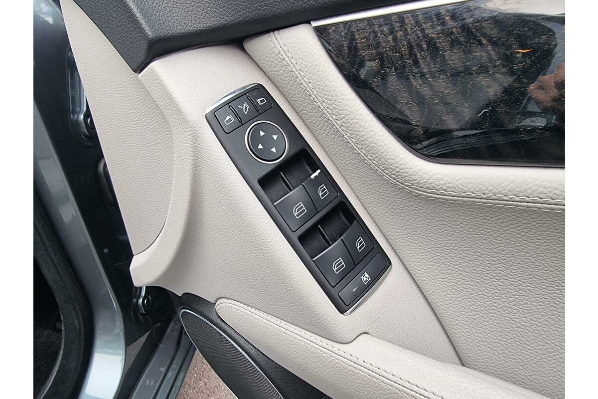 2011 Mercedes Benz C-Class C250 CGI Elegance W204