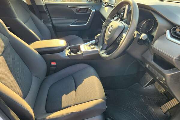 2020 Toyota RAV4 GX