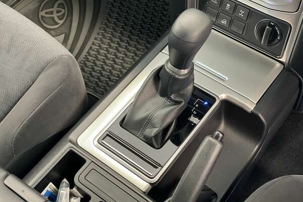 2023 Toyota Landcruiser Prado GX