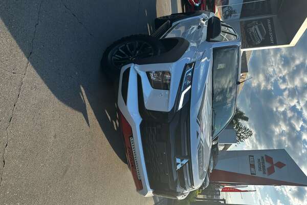2023 Mitsubishi Triton Xtreme MR