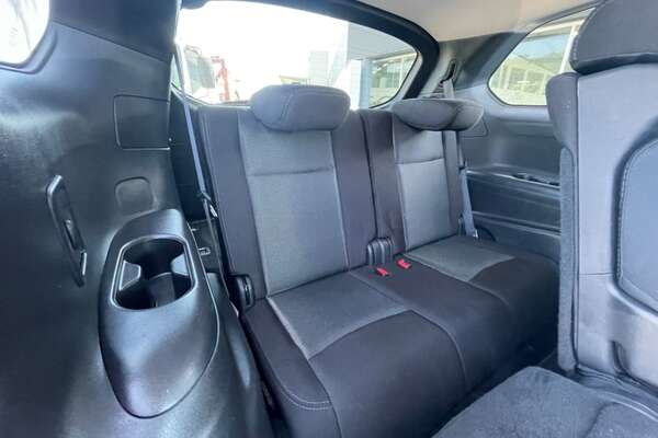 2017 Nissan Pathfinder ST R52 Series II