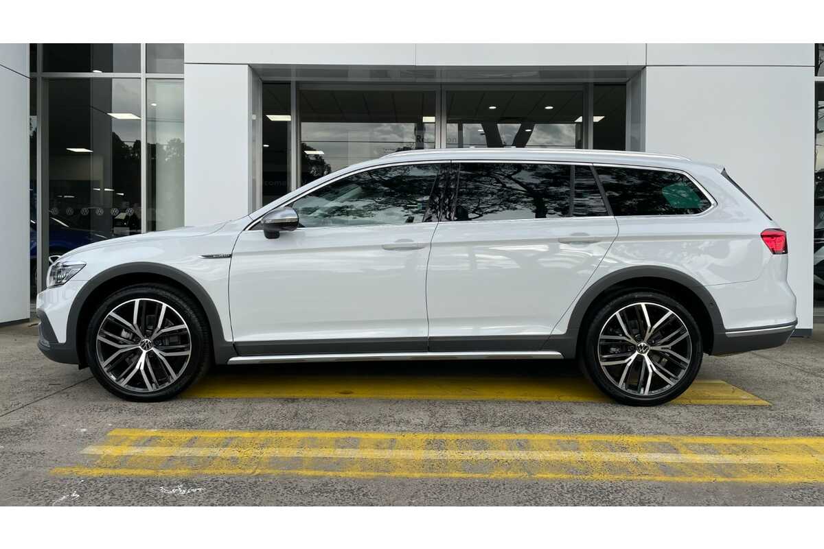 2023 Volkswagen Passat Alltrack 162TSI Premium B8
