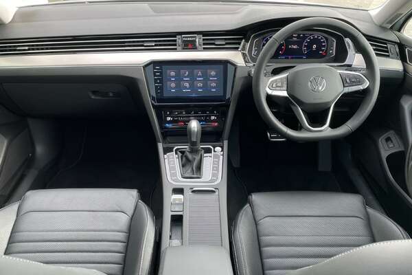 2023 Volkswagen Passat Alltrack 162TSI Premium B8