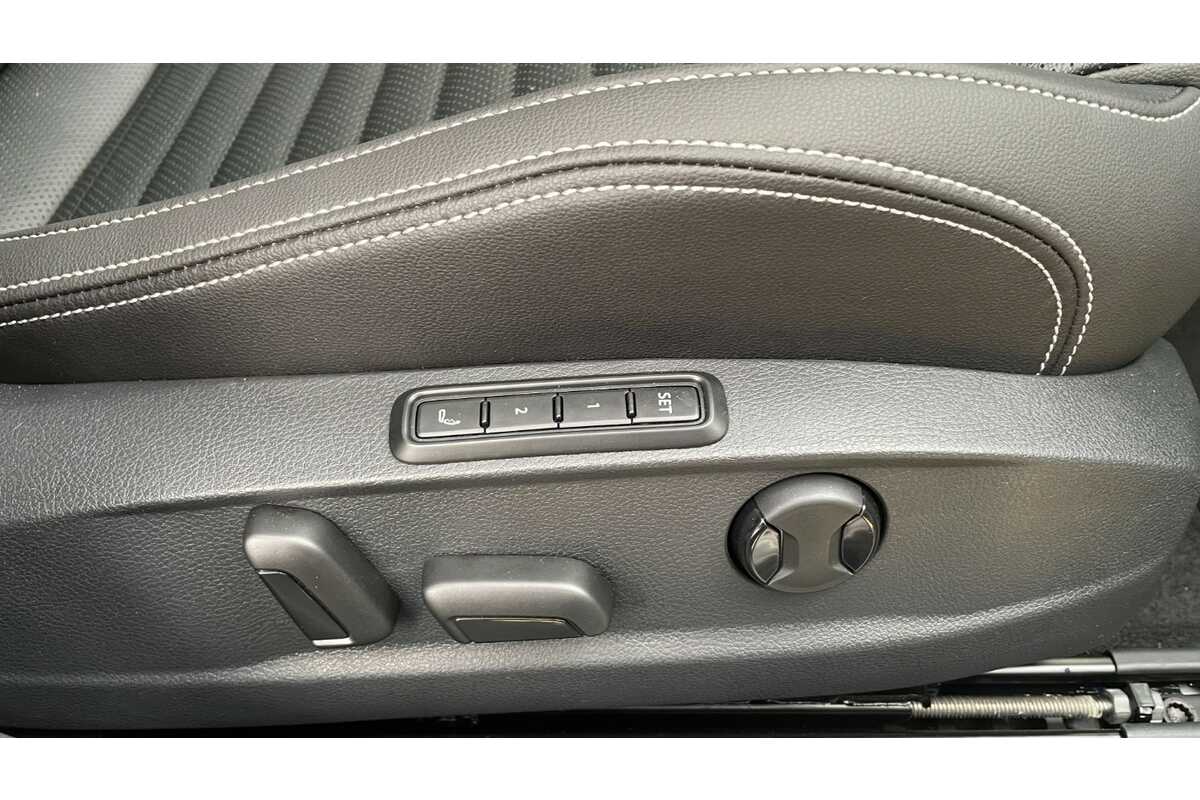 2023 Volkswagen Passat Alltrack 162TSI Premium B8