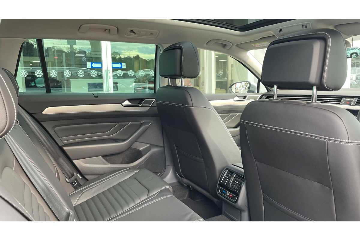 2023 Volkswagen Passat Alltrack 162TSI Premium B8