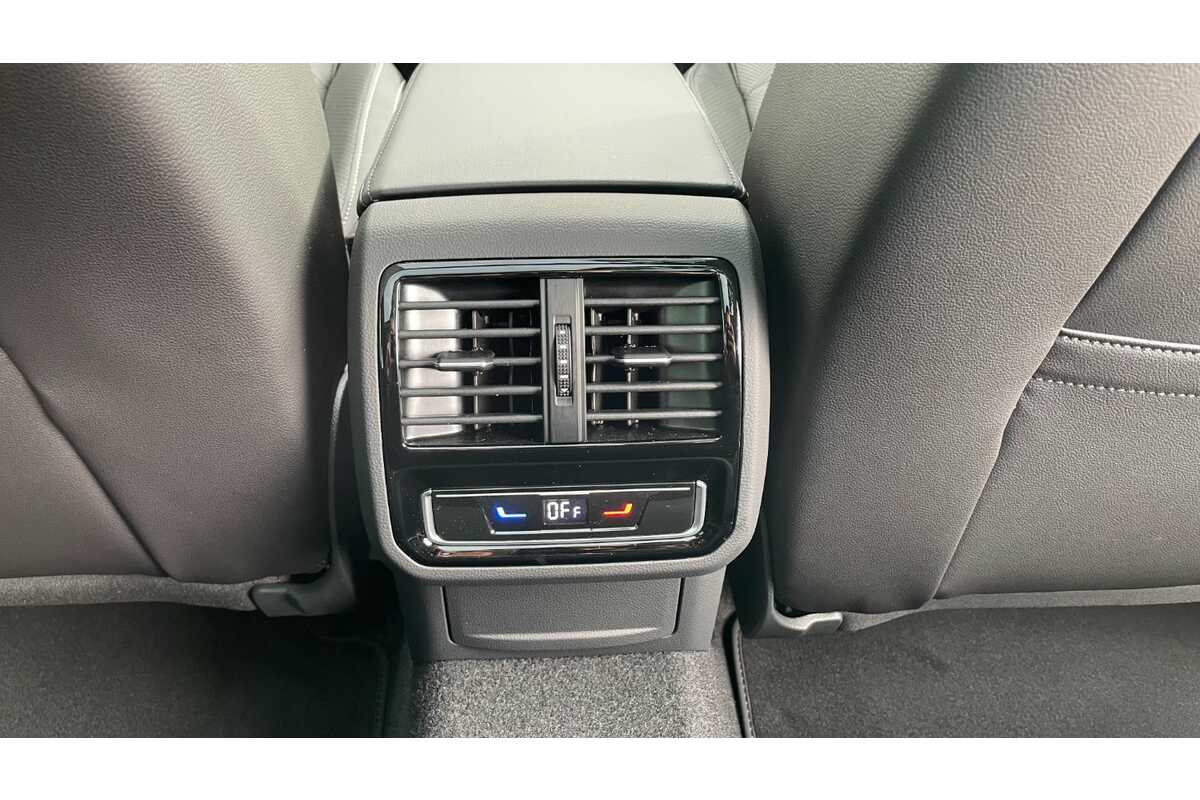 2023 Volkswagen Passat Alltrack 162TSI Premium B8