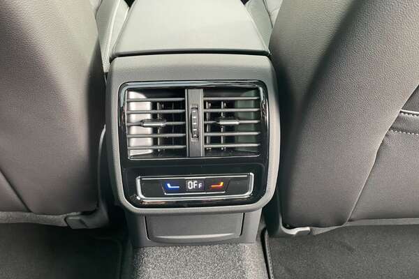 2023 Volkswagen Passat Alltrack 162TSI Premium B8