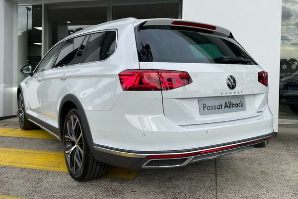 2023 Volkswagen Passat Alltrack 162TSI Premium B8