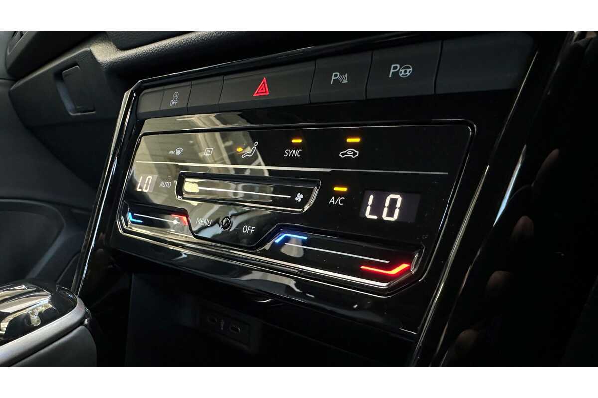 2023 Volkswagen T-Roc R D11
