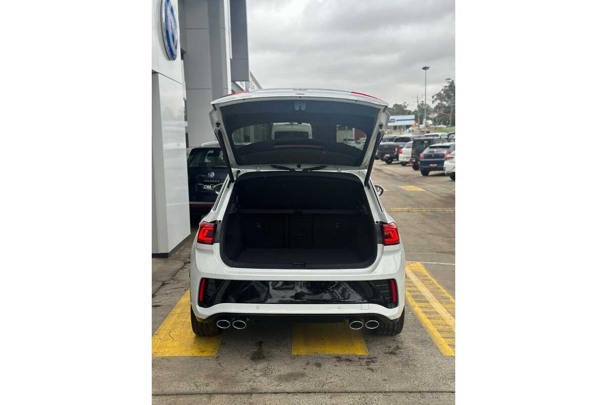 2023 Volkswagen T-Roc R D11
