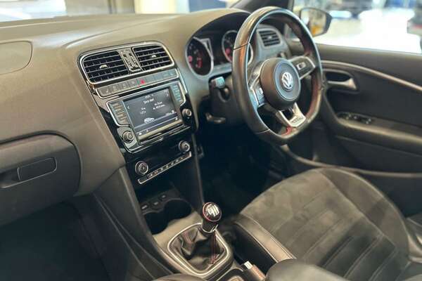 2016 Volkswagen Polo GTI 6R