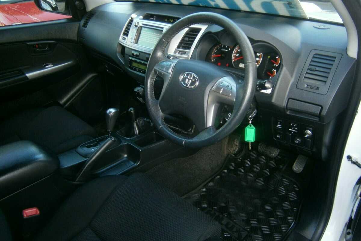 2015 Toyota Hilux SR5 (4x4) KUN26R MY14 4X4