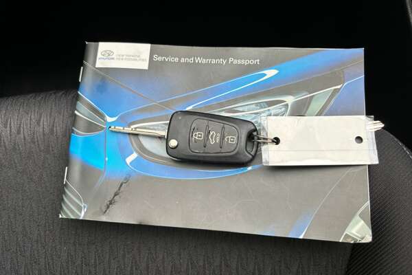 2012 Hyundai Elantra Active MD