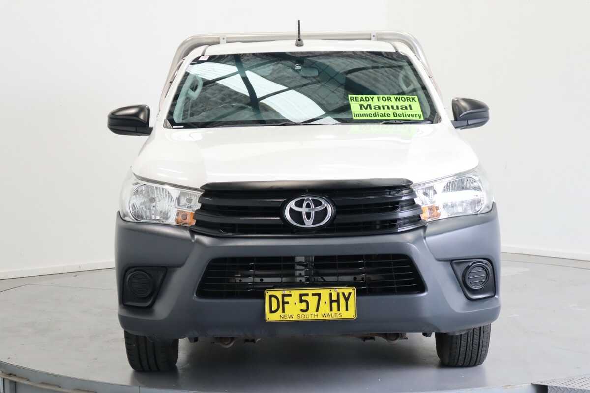 2016 Toyota HiLux 4x2 Workmate 2.7Lual1Y 001 1Y20150DX