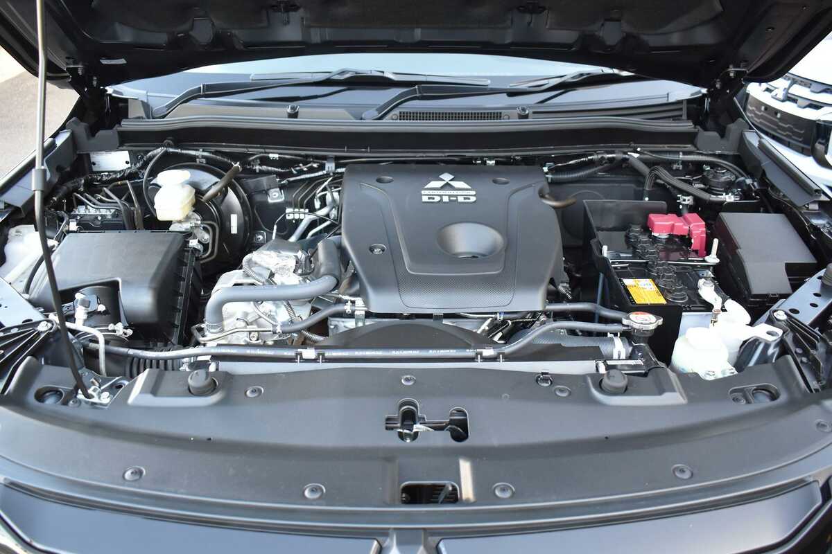 2023 Mitsubishi Triton GSR MR