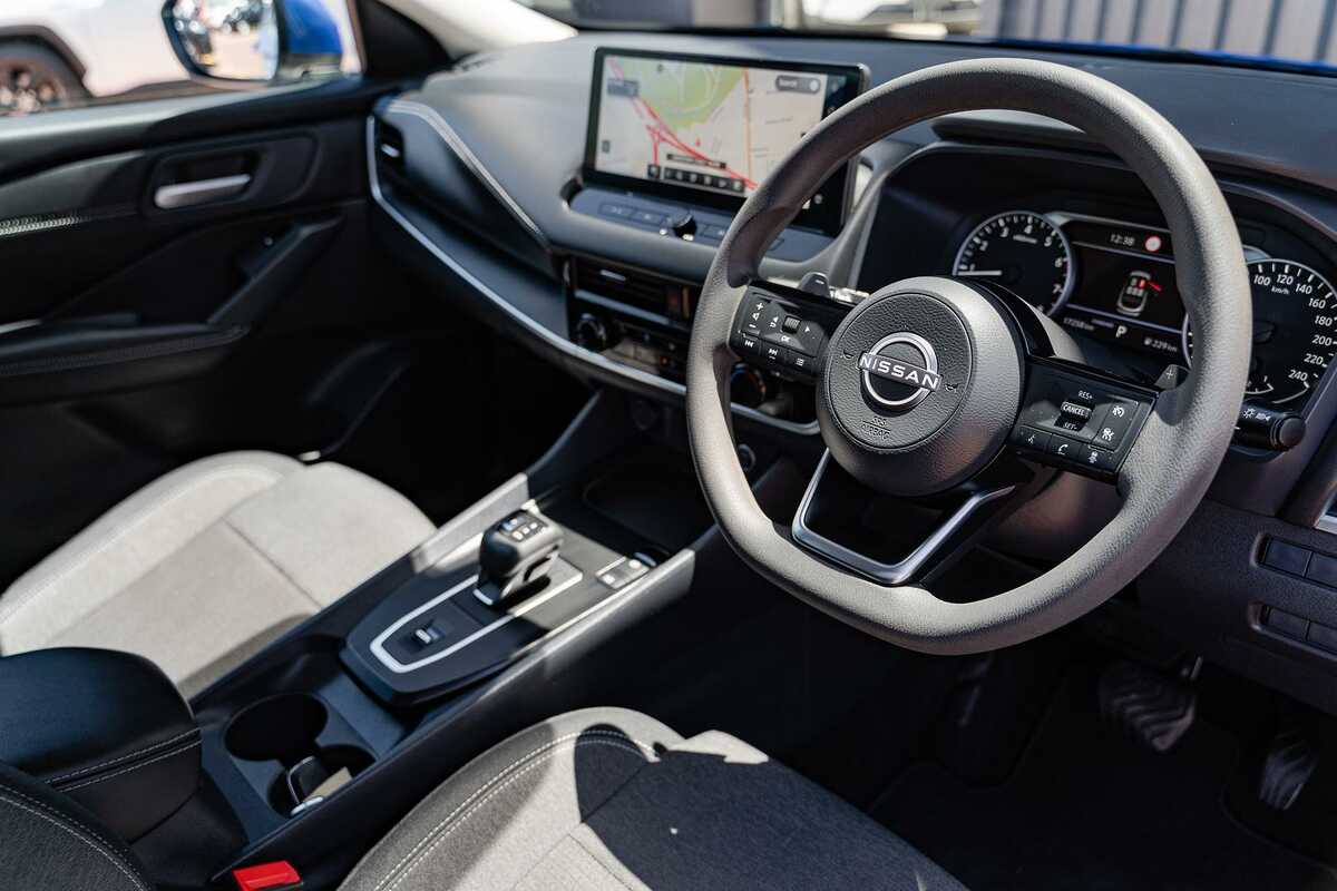 2022 Nissan QASHQAI ST+ J12