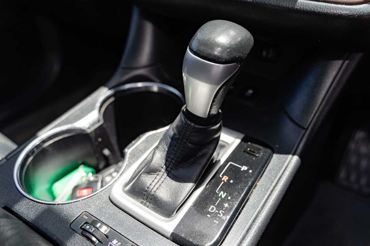 2014 Toyota Kluger Grande GSU55R