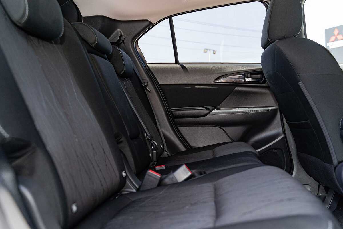 2019 Mitsubishi Eclipse Cross LS YA