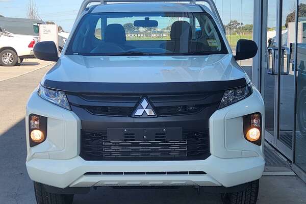 2023 Mitsubishi Triton GLX MR