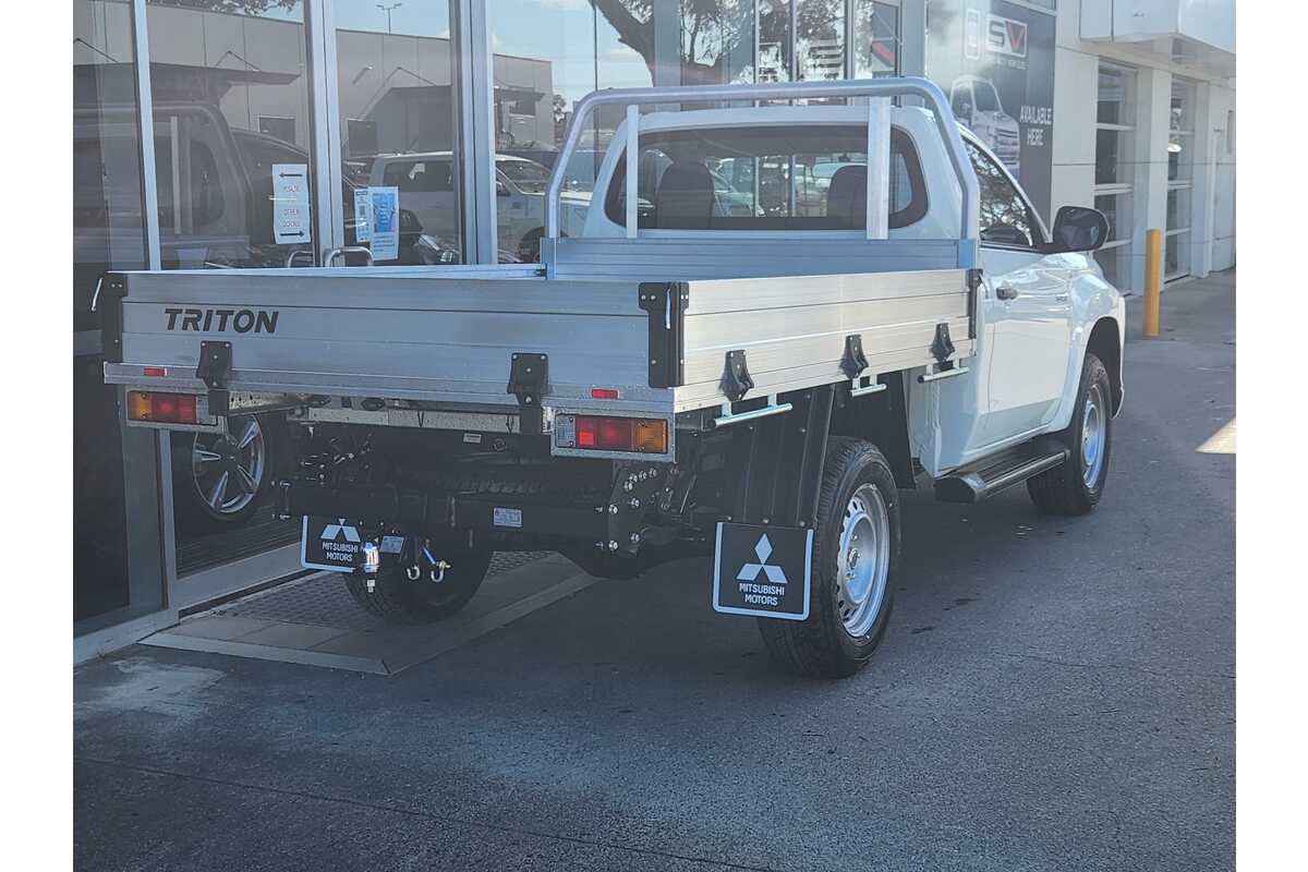2023 Mitsubishi Triton GLX MR