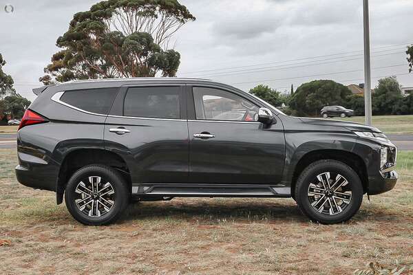 2023 Mitsubishi Pajero Sport GLS QF