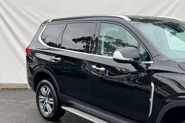 2022 LDV D90 EXECUTIVE SV9A