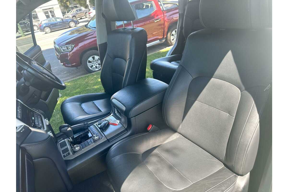 2020 Toyota Landcruiser VX VDJ200R