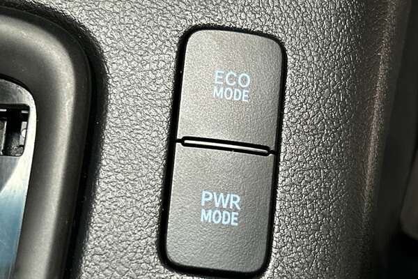 2018 Toyota Hilux Workmate TGN121R