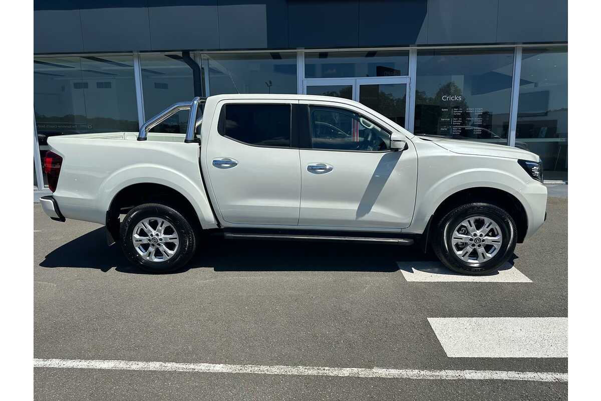 2023 Nissan Navara ST D23