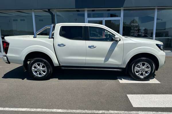 2023 Nissan Navara ST D23