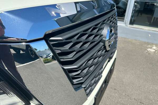 2023 Nissan Navara ST D23