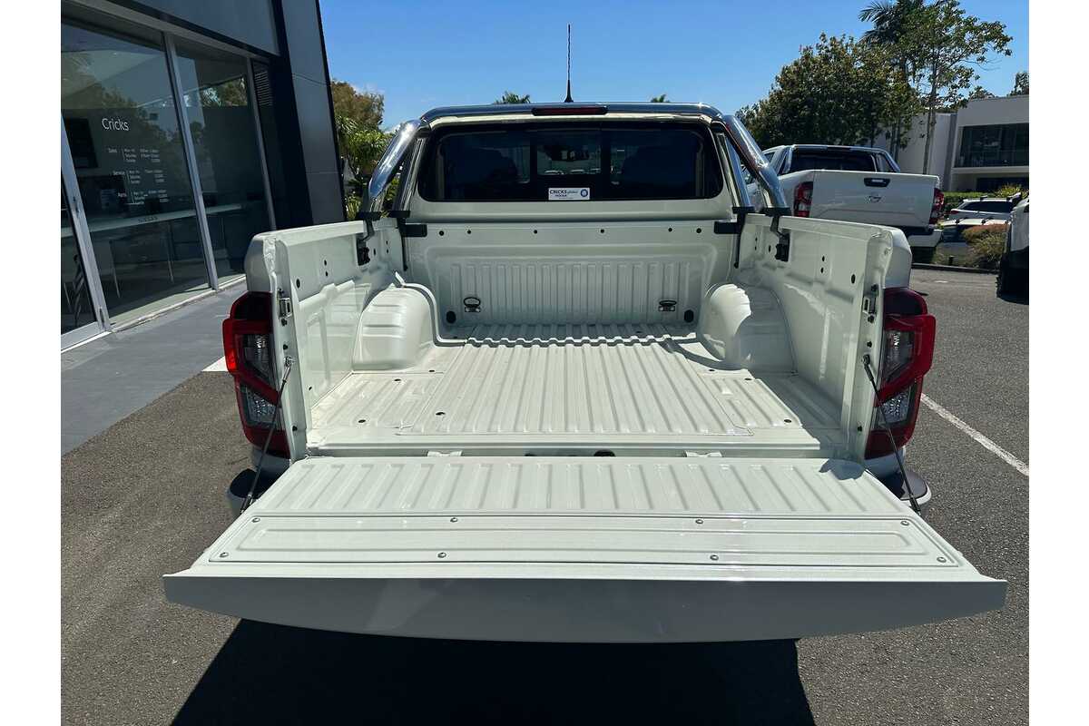 2023 Nissan Navara ST D23