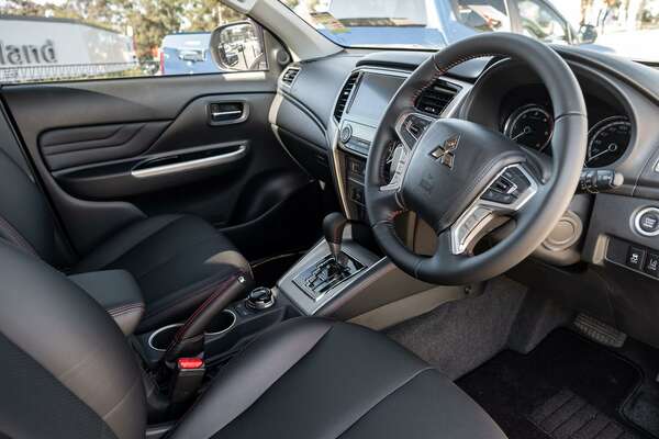 2023 Mitsubishi Triton GLS MR