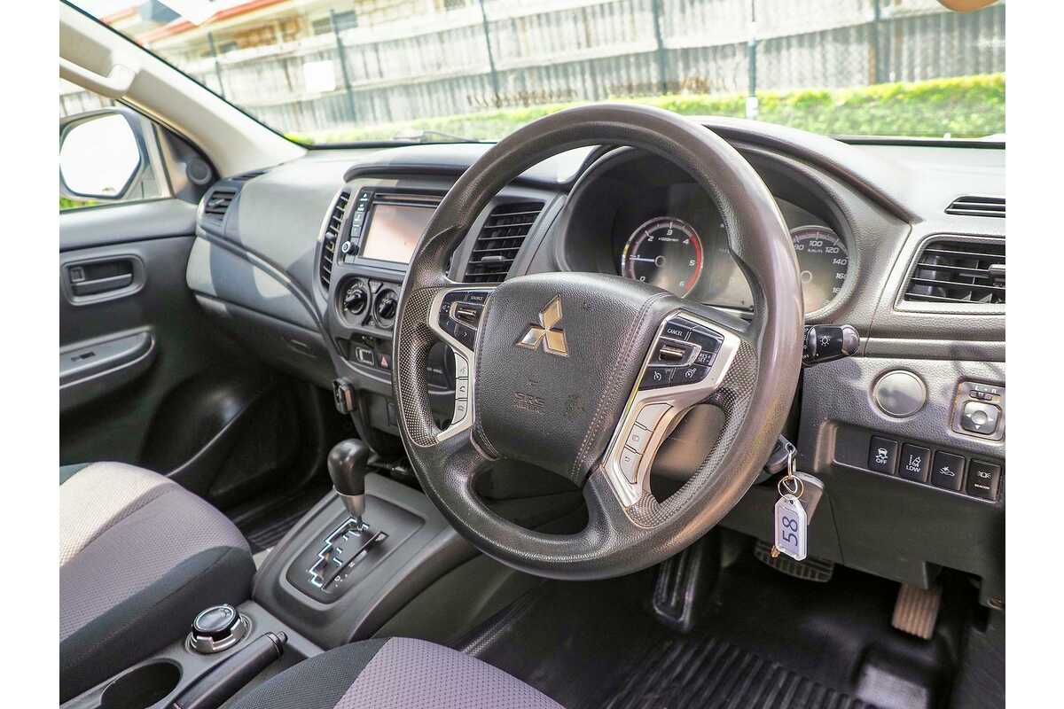 2019 Mitsubishi Triton GLX MR