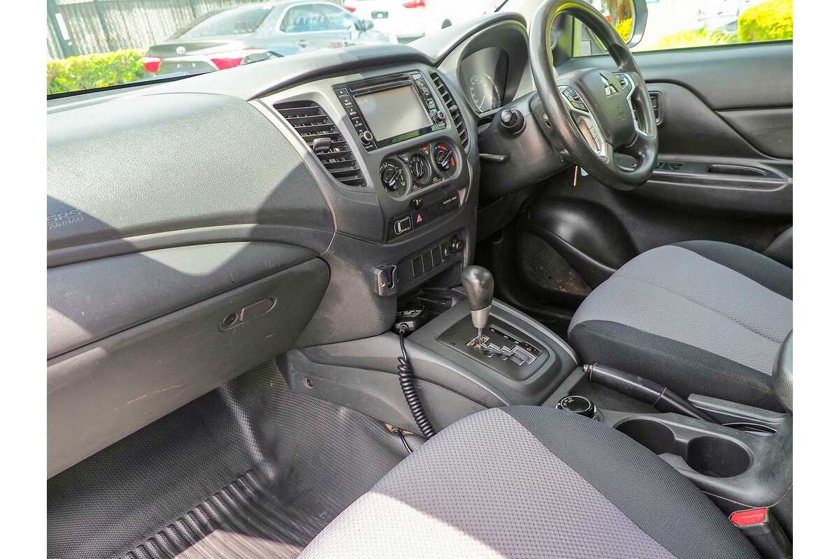2019 Mitsubishi Triton GLX MR